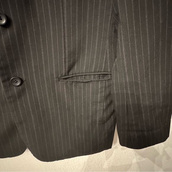 Men's J. Ferrar Black Pinstripe Blazer Suit Jacket - Picture 9 of 14
